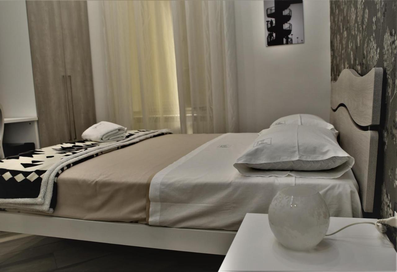 Hermes Rooms For Tourists Nápoles Exterior foto